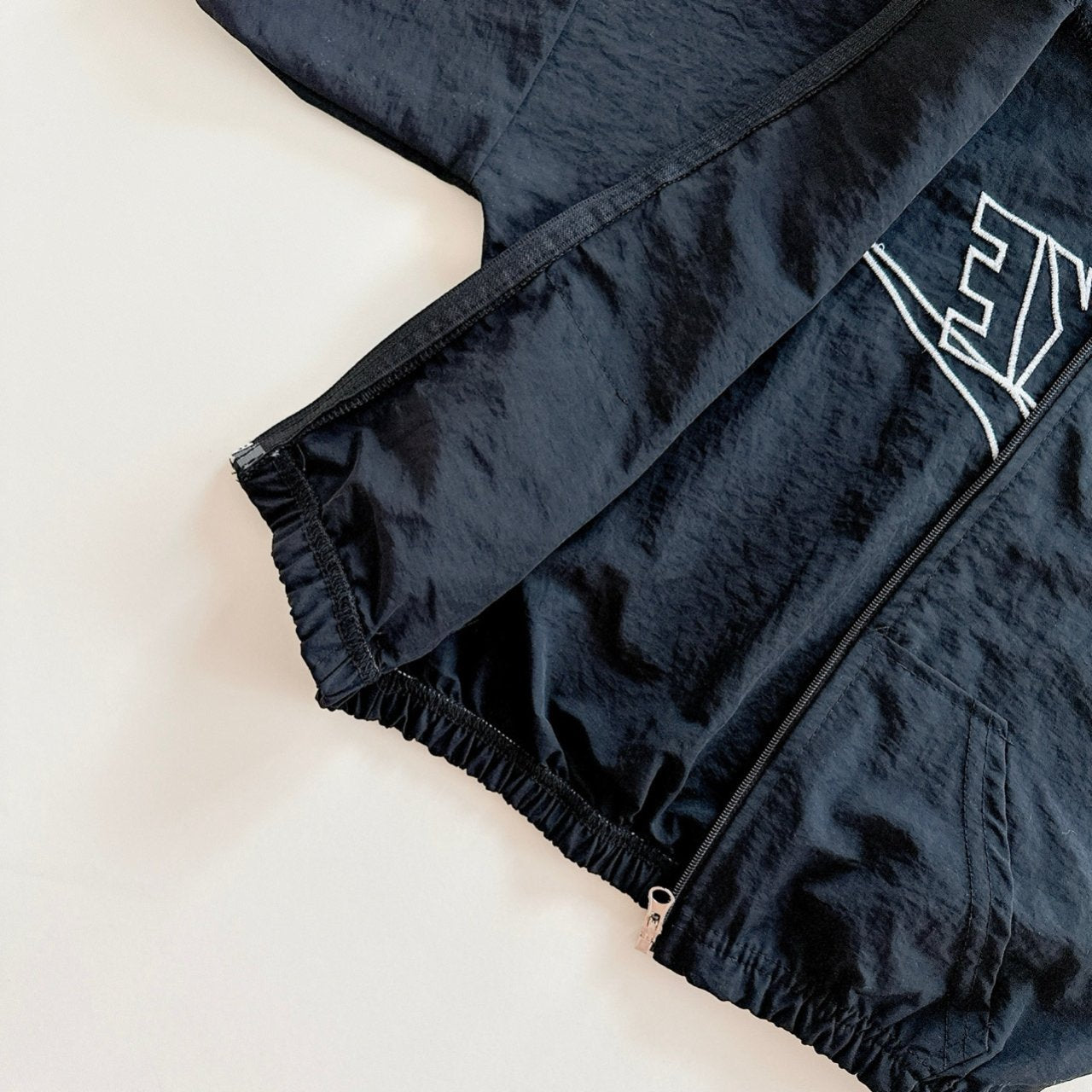 NK Hooded windbreaker