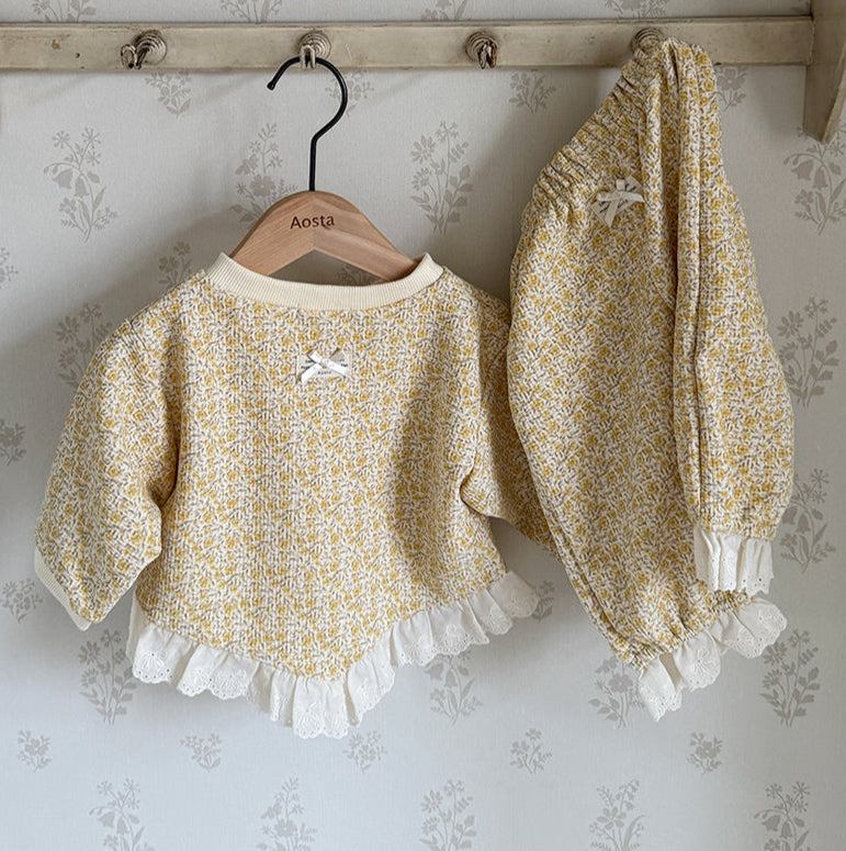 [PRE-ORDER] Bonbon Sweatshirt