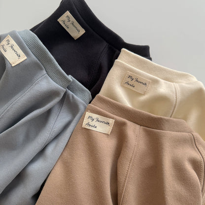 [PRE-ORDER] Favorite Sweatshirt