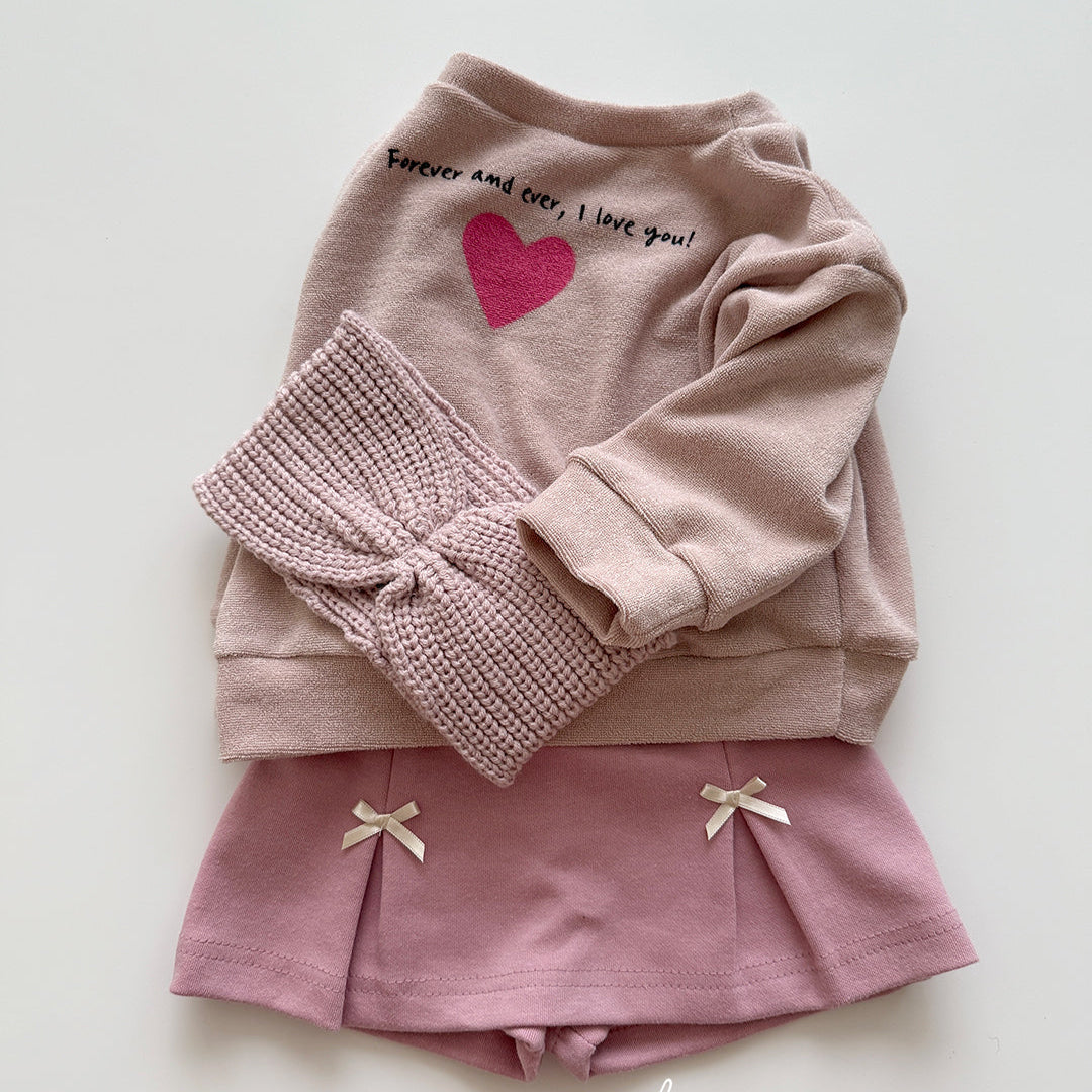 [PRE-ORDER] Heart Sweatshirt