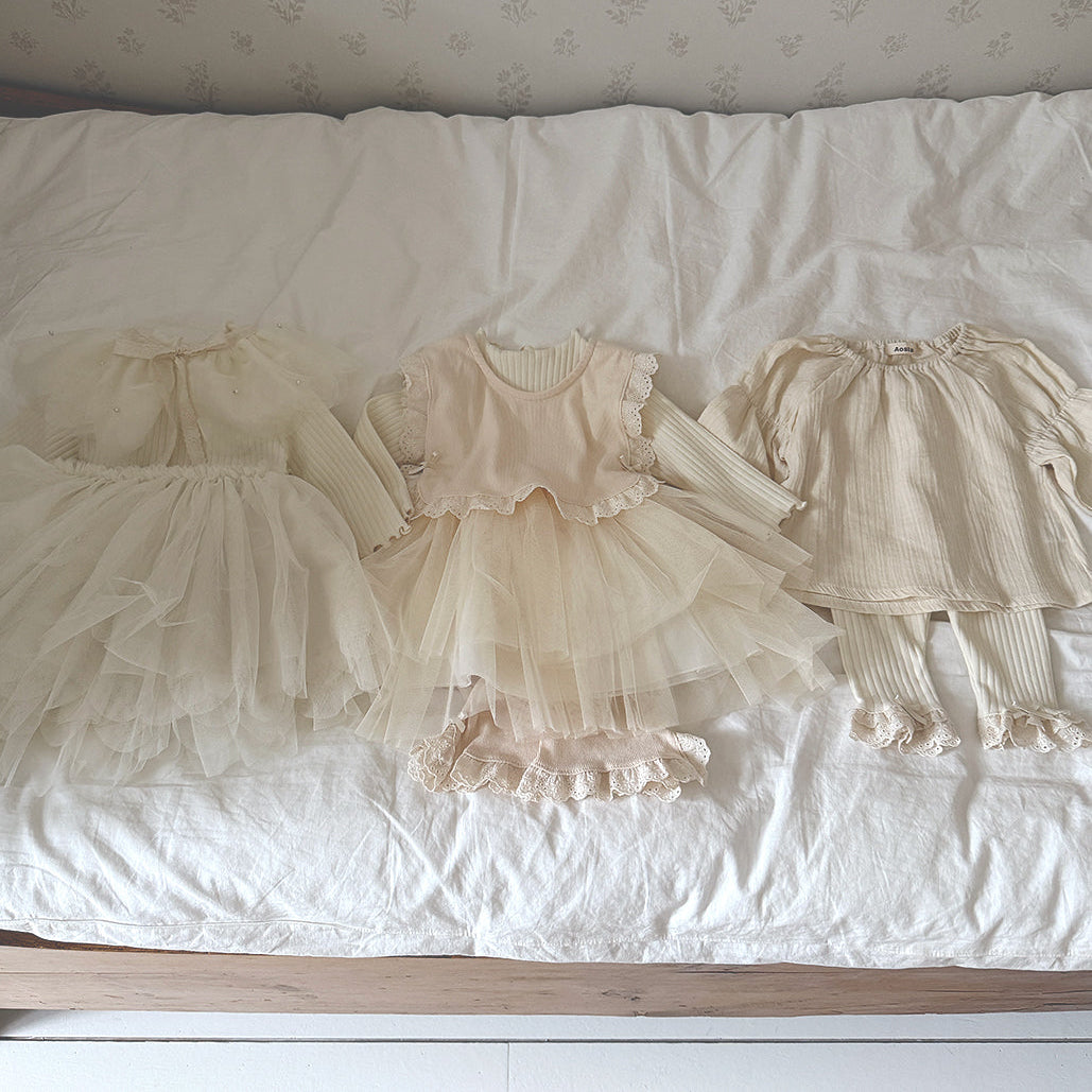[PRE-ORDER] Emilia Blouse