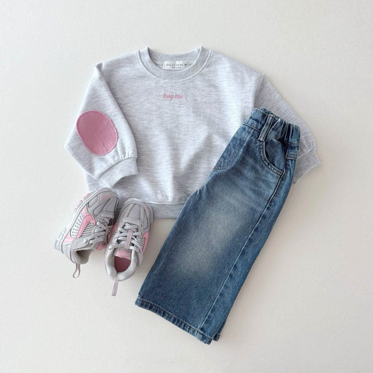 [PRE-ORDER] Hug me sweatshirt