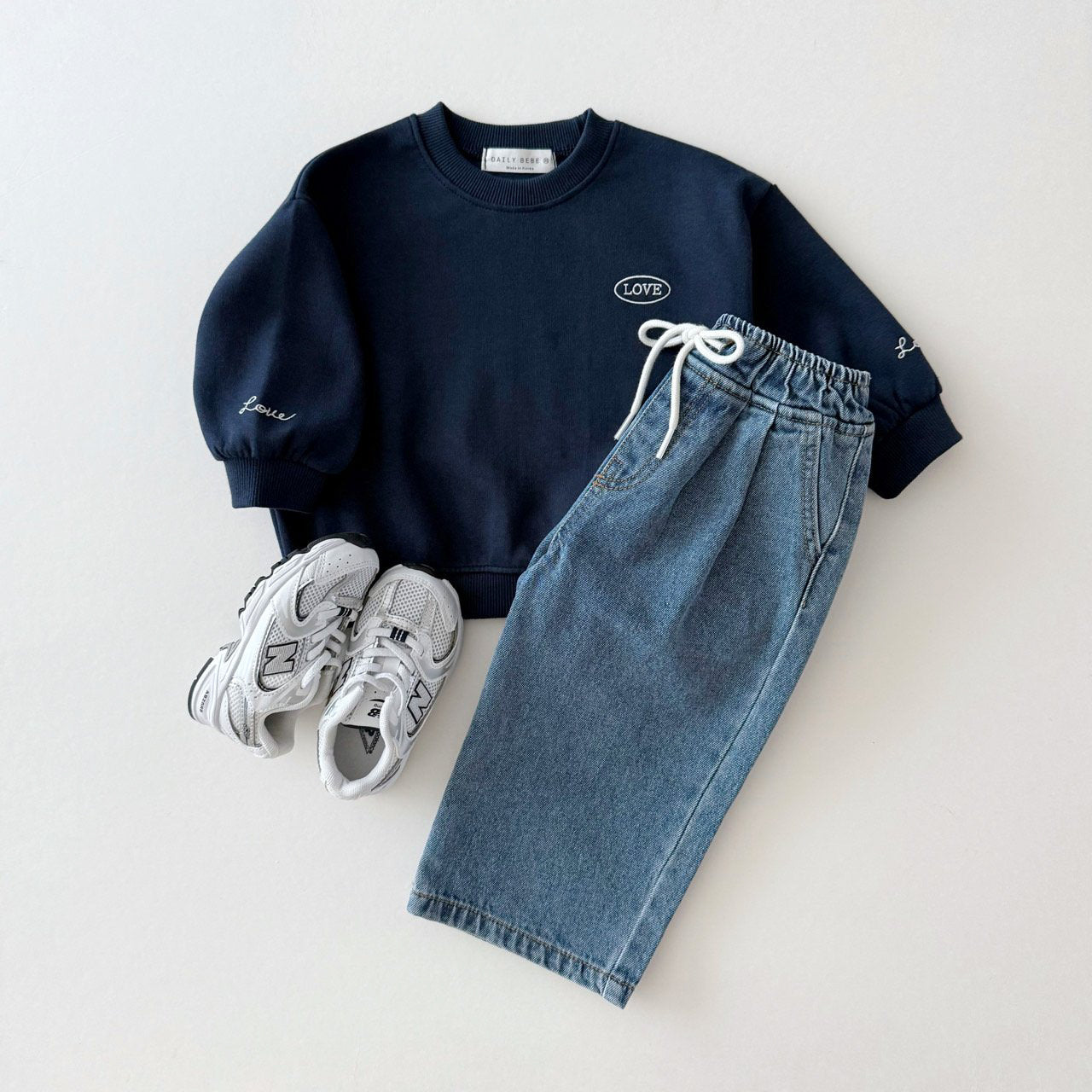 [PRE-ORDER] Love sweatshirt
