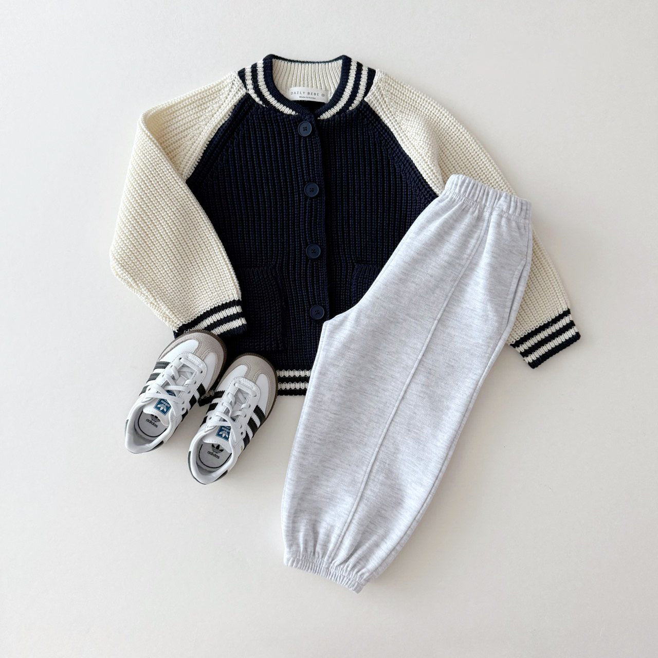 [PRE-ORDER] Varsity cardigan