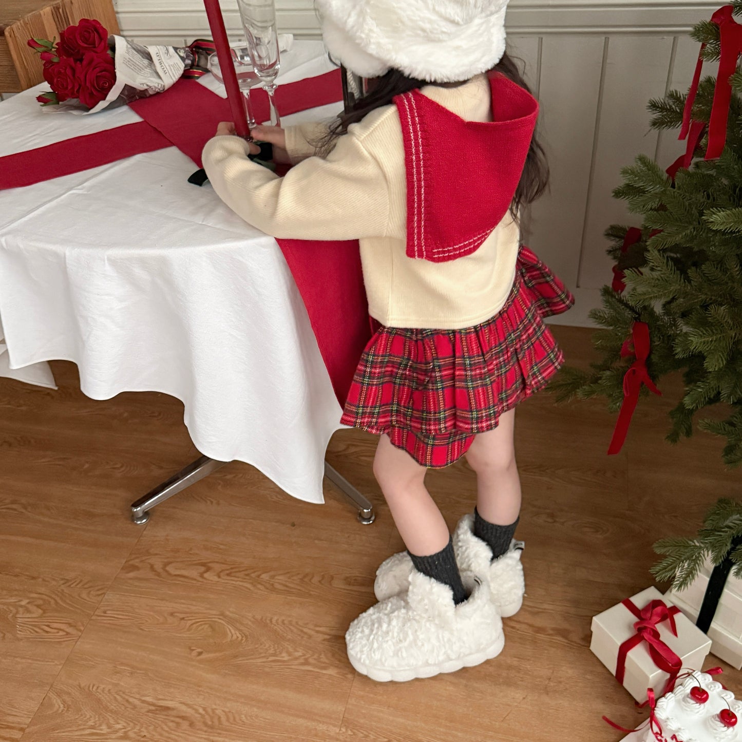 [PRE-ORDER] Candy Heart Cardigan