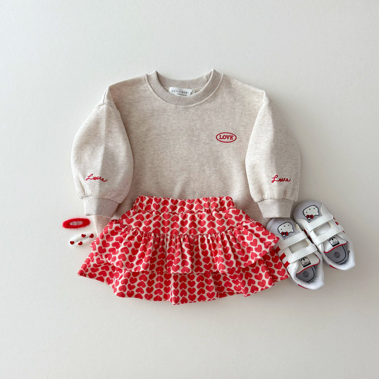 [PRE-ORDER] Love sweatshirt