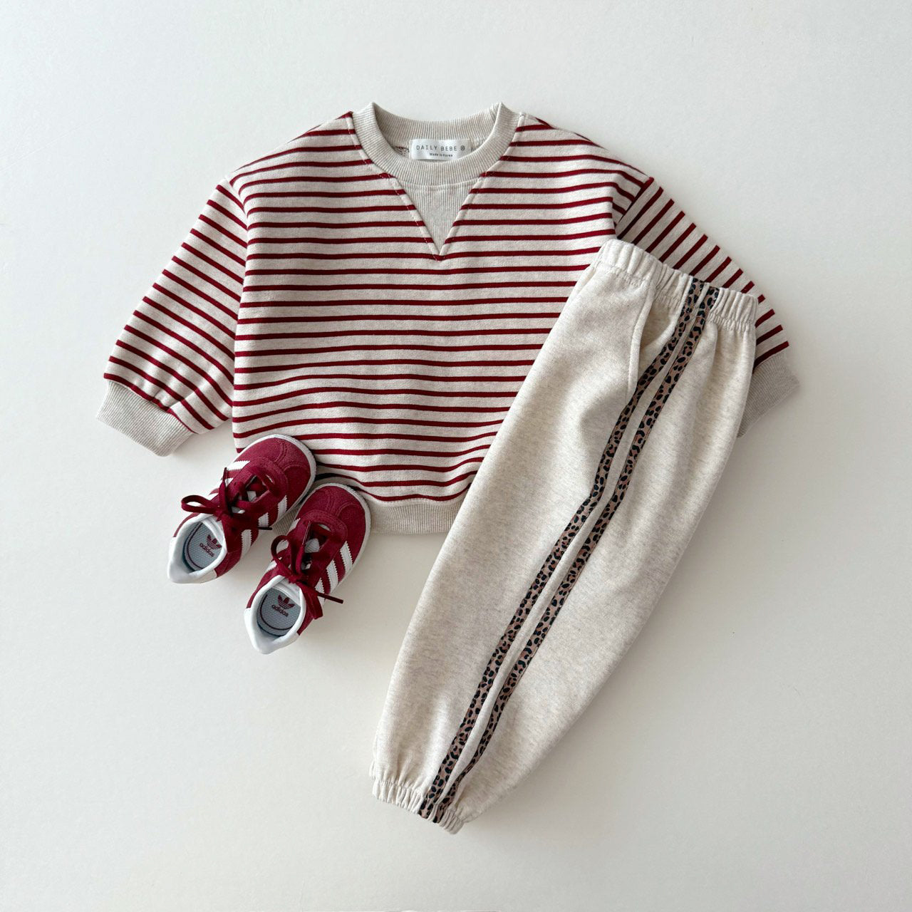 [PRE-ORDER] Striped sweatshirt