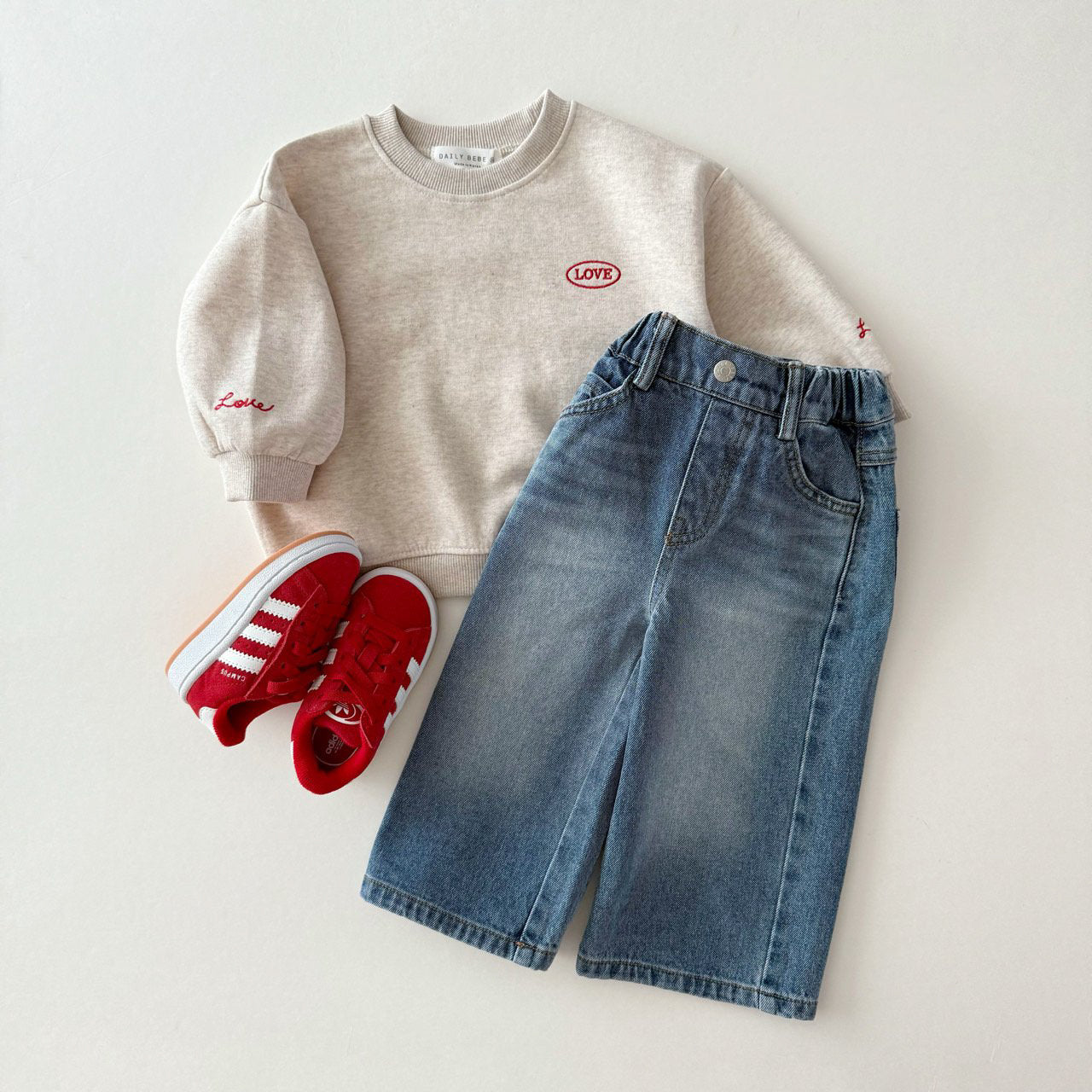 [PRE-ORDER] Love sweatshirt