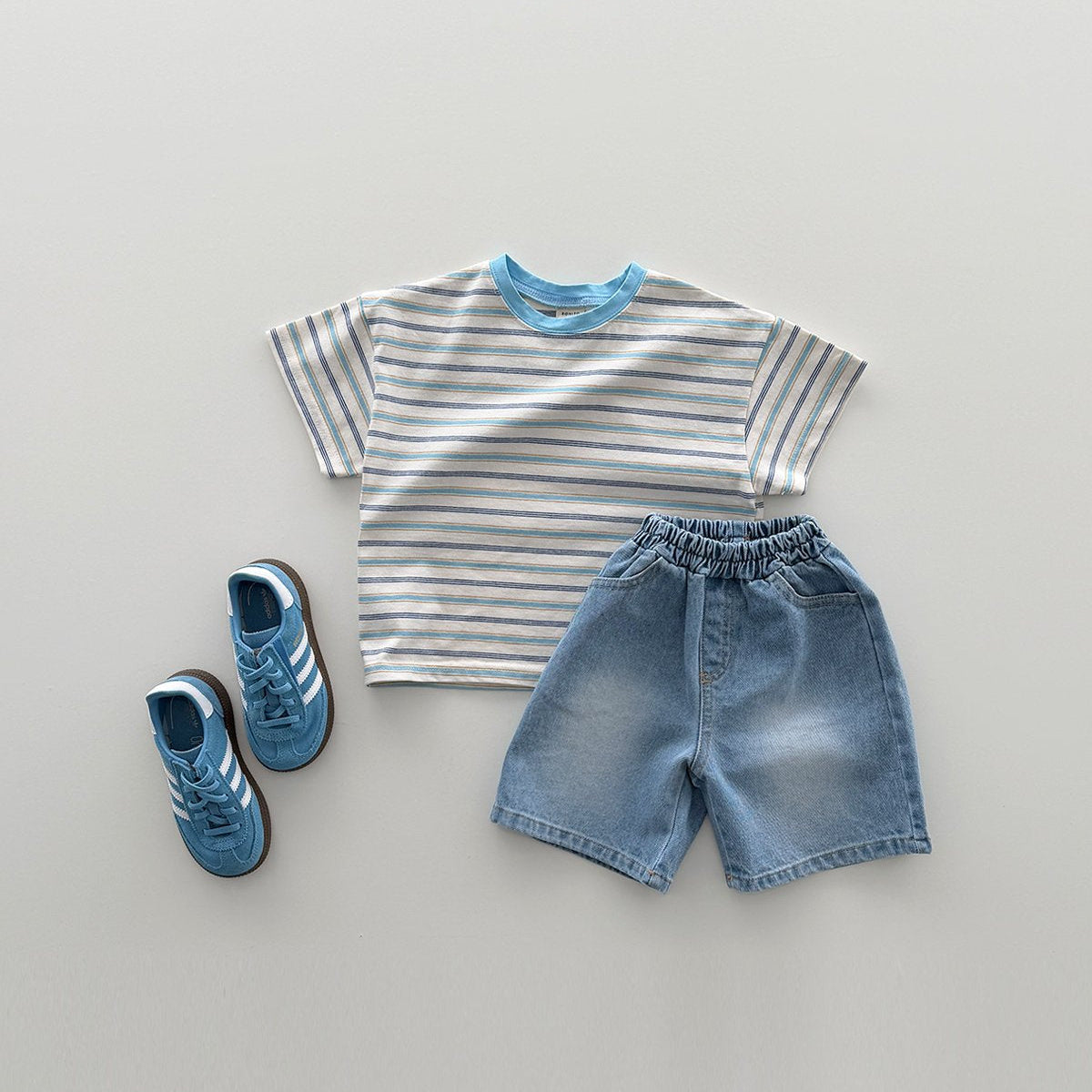 [PRE-ORDER] MoA striped t-shirt