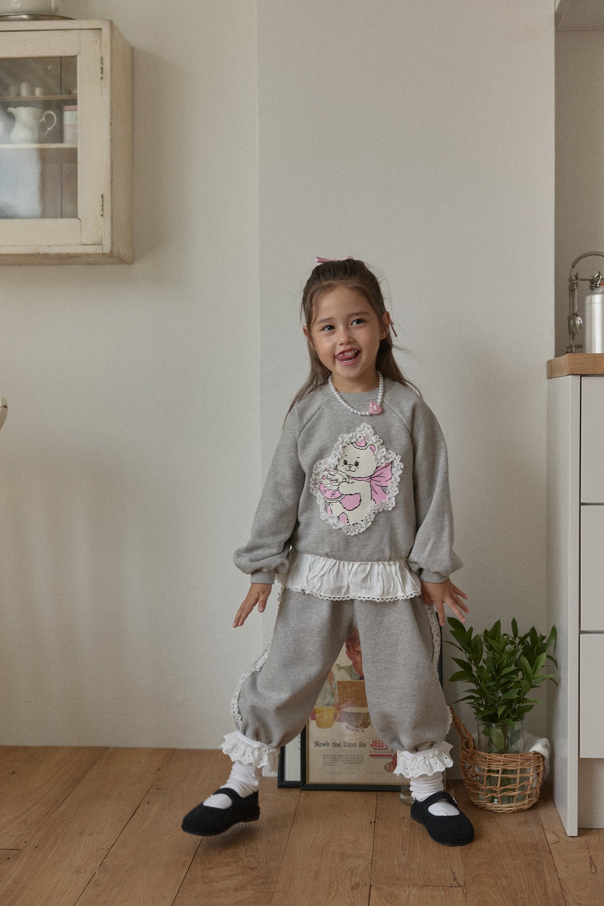 [PRE-ORDER] Cutie Bear Top & Bottom Set