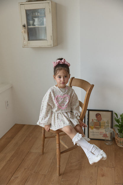 [PRE-ORDER] London Flower Top & Bottom Set