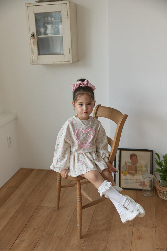 [PRE-ORDER] London Flower Top & Bottom Set
