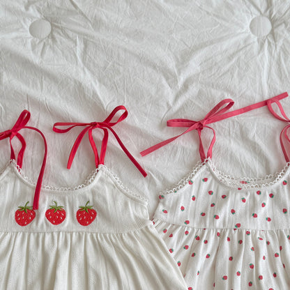[PRE-ORDER] Berry Eyelet Blouse