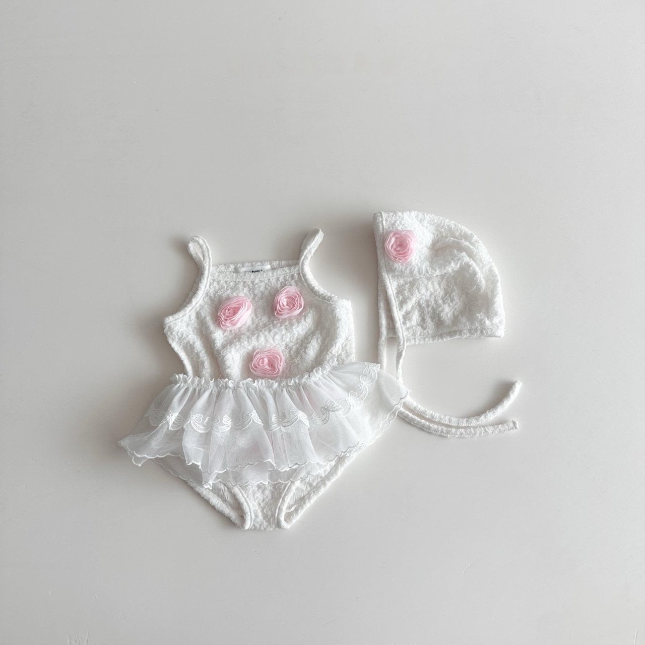[PRE-ORDER] Flowery Swimsuit Set