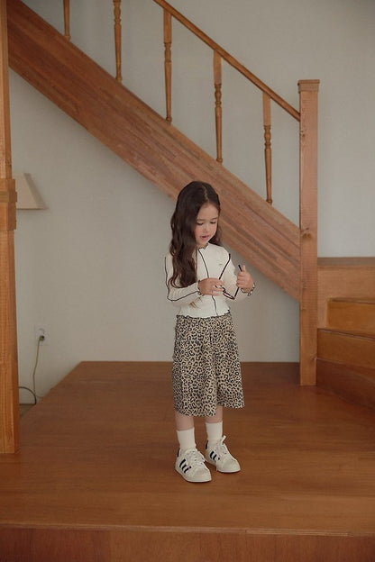 [PRE-ORDER] Leopard Heart Bermuda Shorts