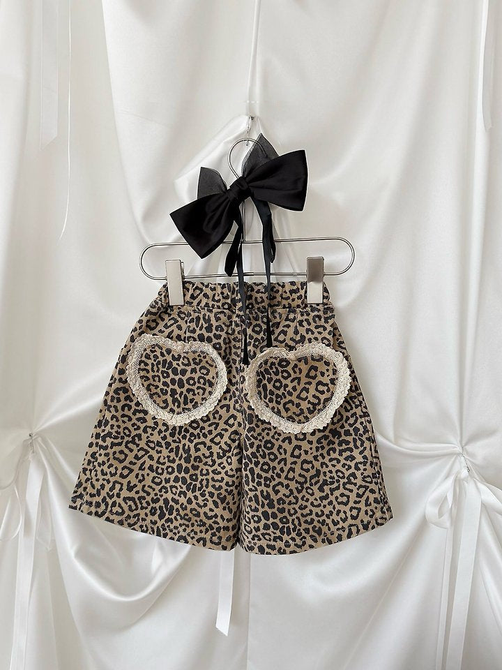 [PRE-ORDER] Leopard Heart Bermuda Shorts