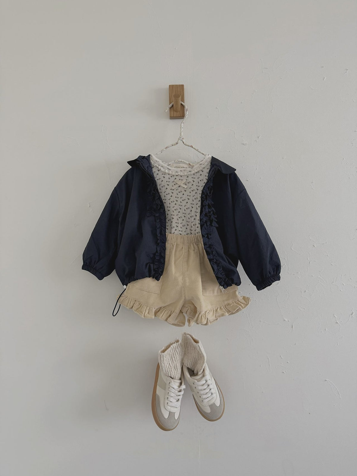[PRE-ORDER] Frilled Corduroy Shorts