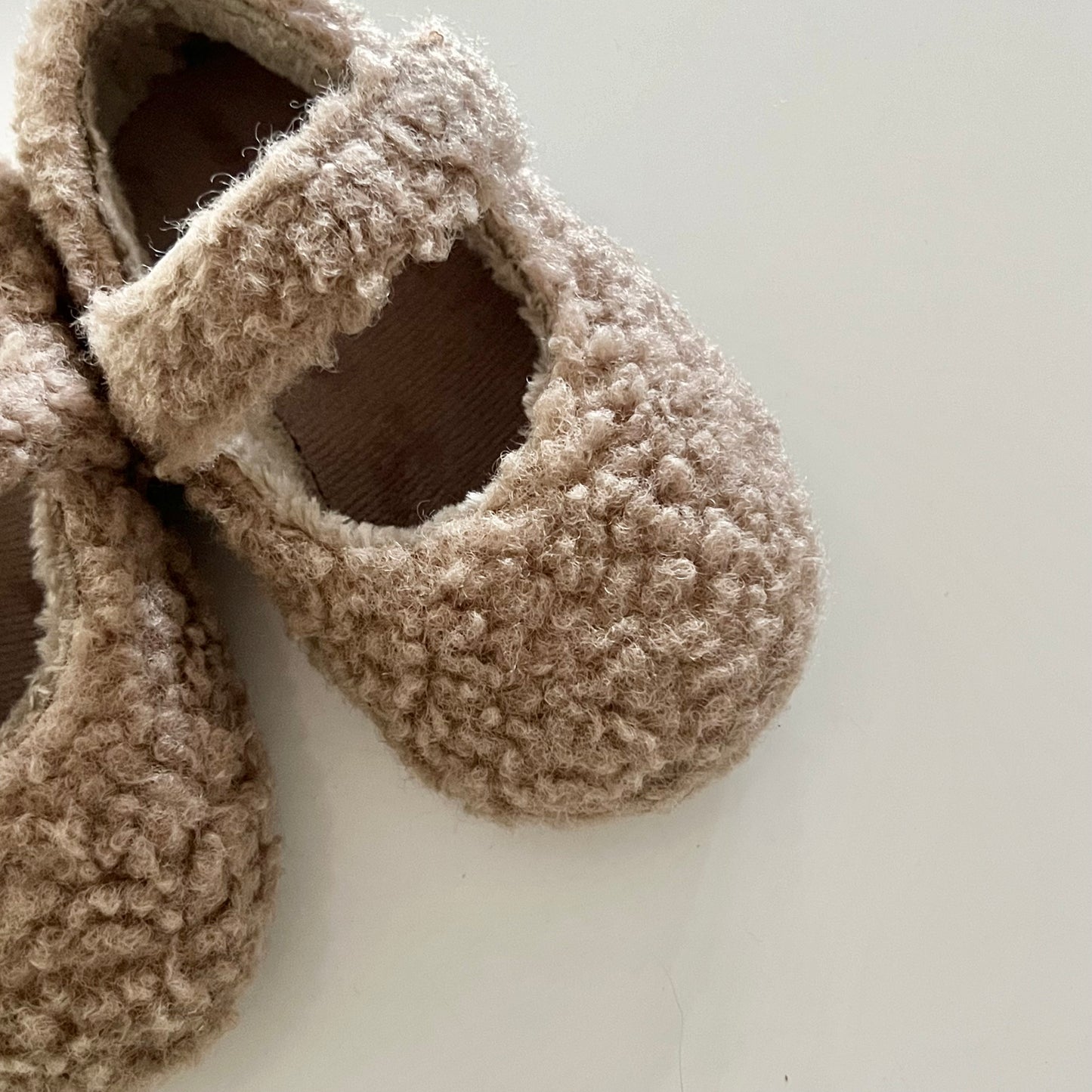 [PRE-ORDER] Sherpa Cozy Shoes