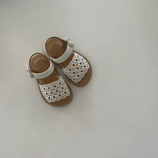 [PRE-ORDER] Avery Sandal