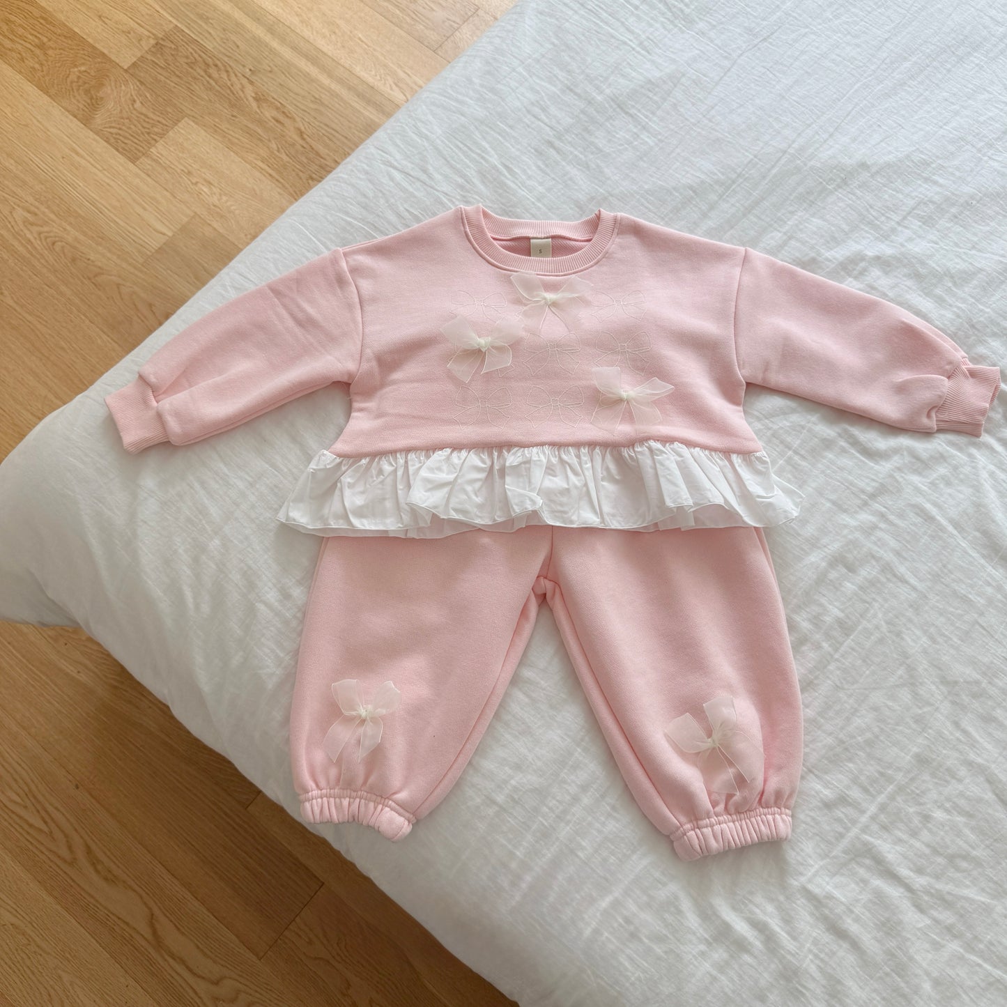 [PRE-ORDER] Lulu ribbon sweatshirt