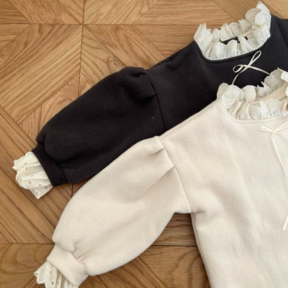 Olivia lace sweatshirt [M]