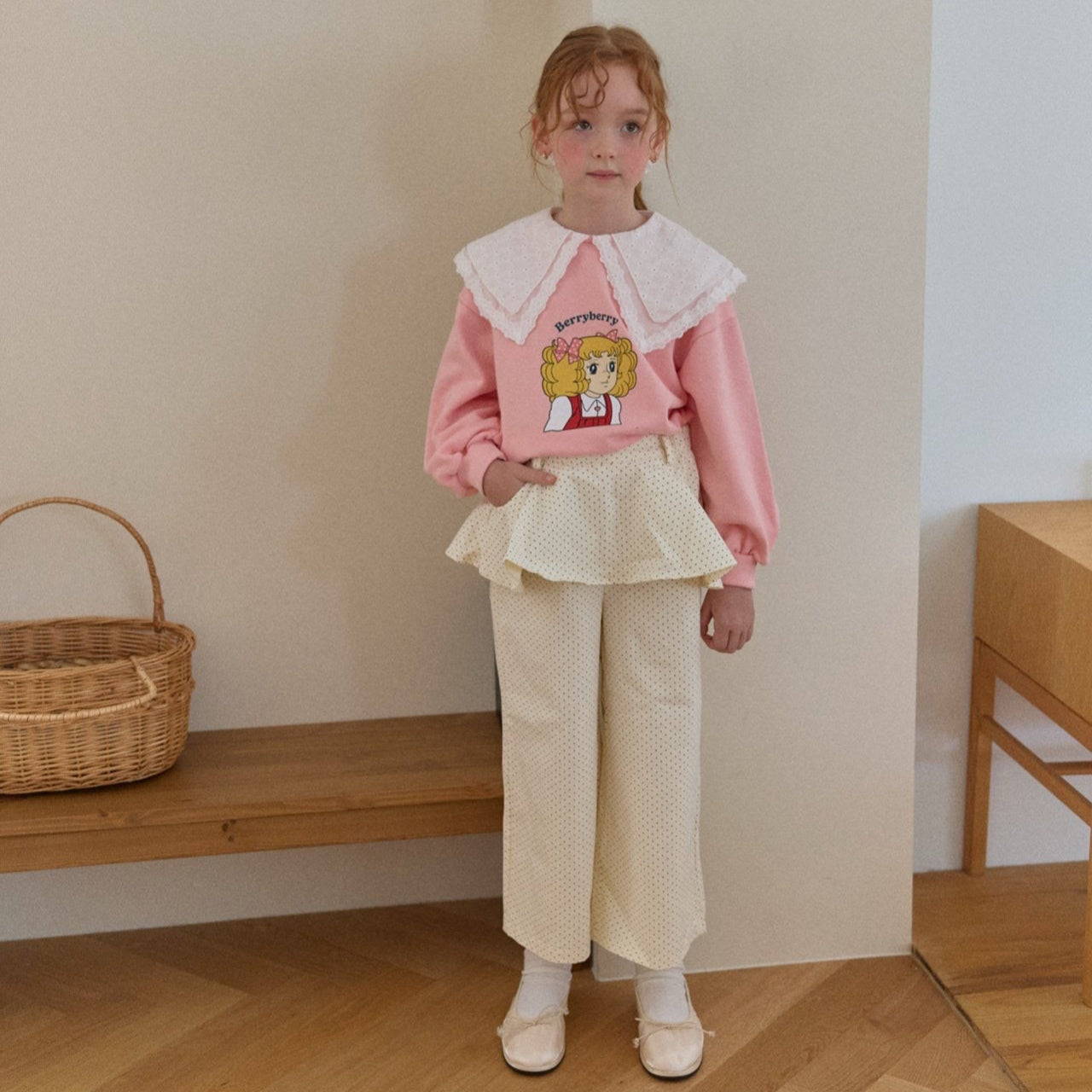 [PRE-ORDER] Berry cute collar sweatshirt
