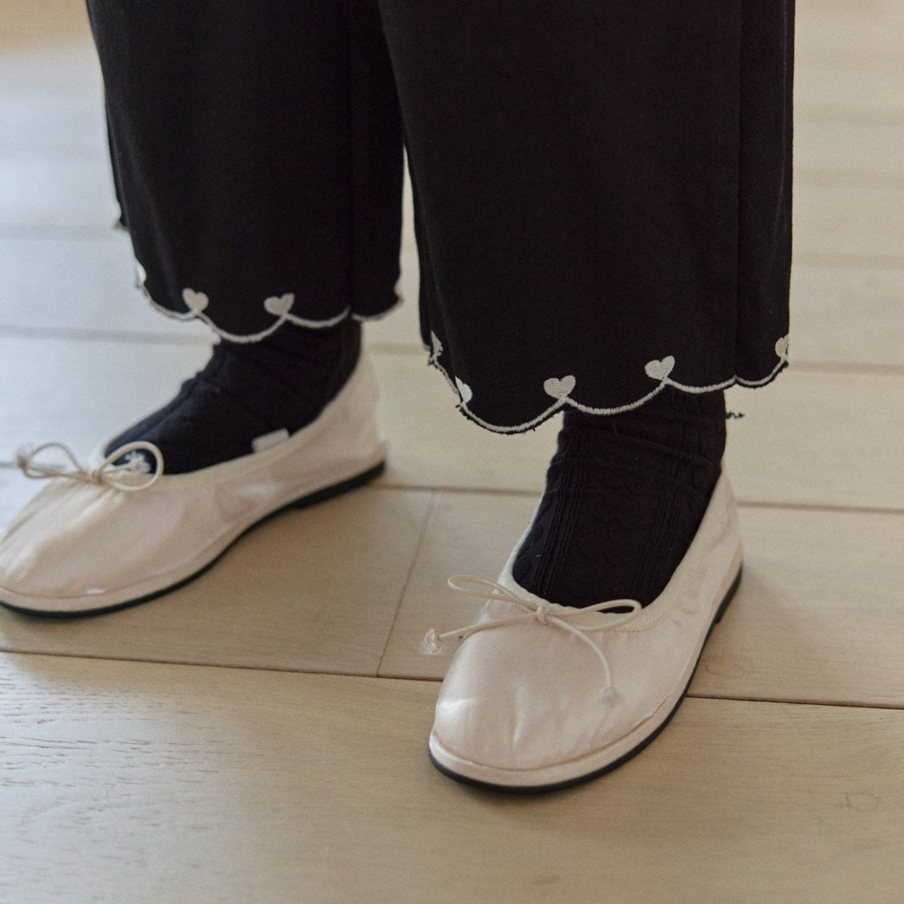 [PRE-ORDER] Heart wavy pants