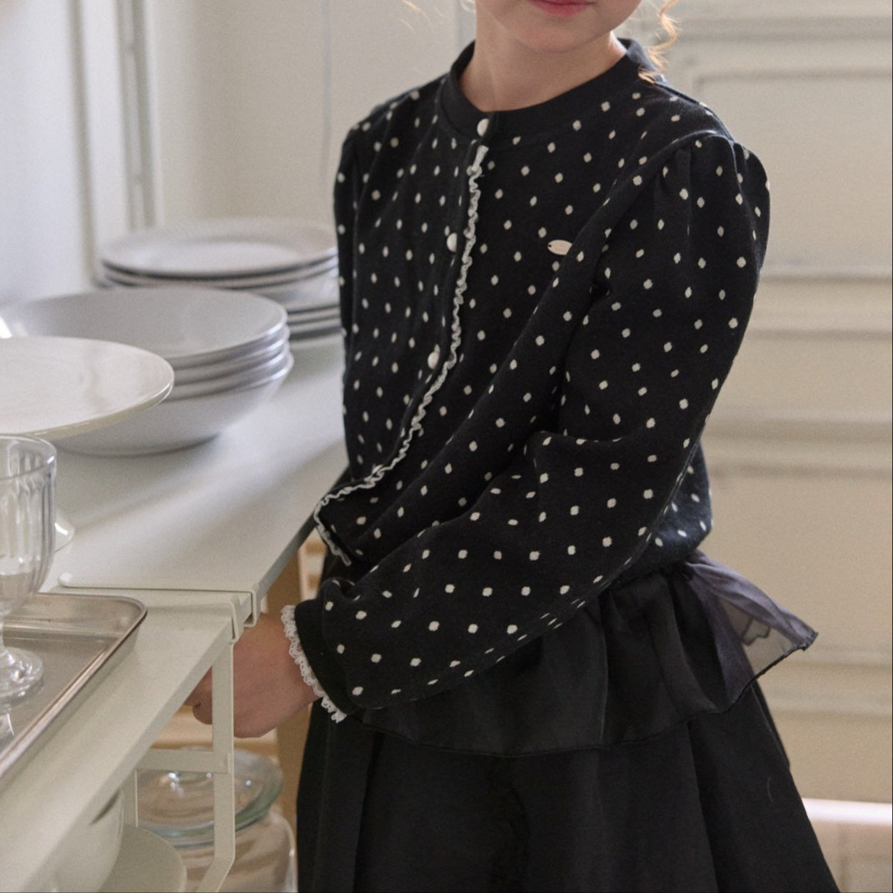 [PRE-ORDER] Dots lace cardigan