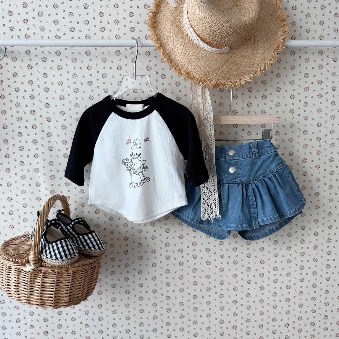 [PRE-ORDER] Rabbit raglan tee