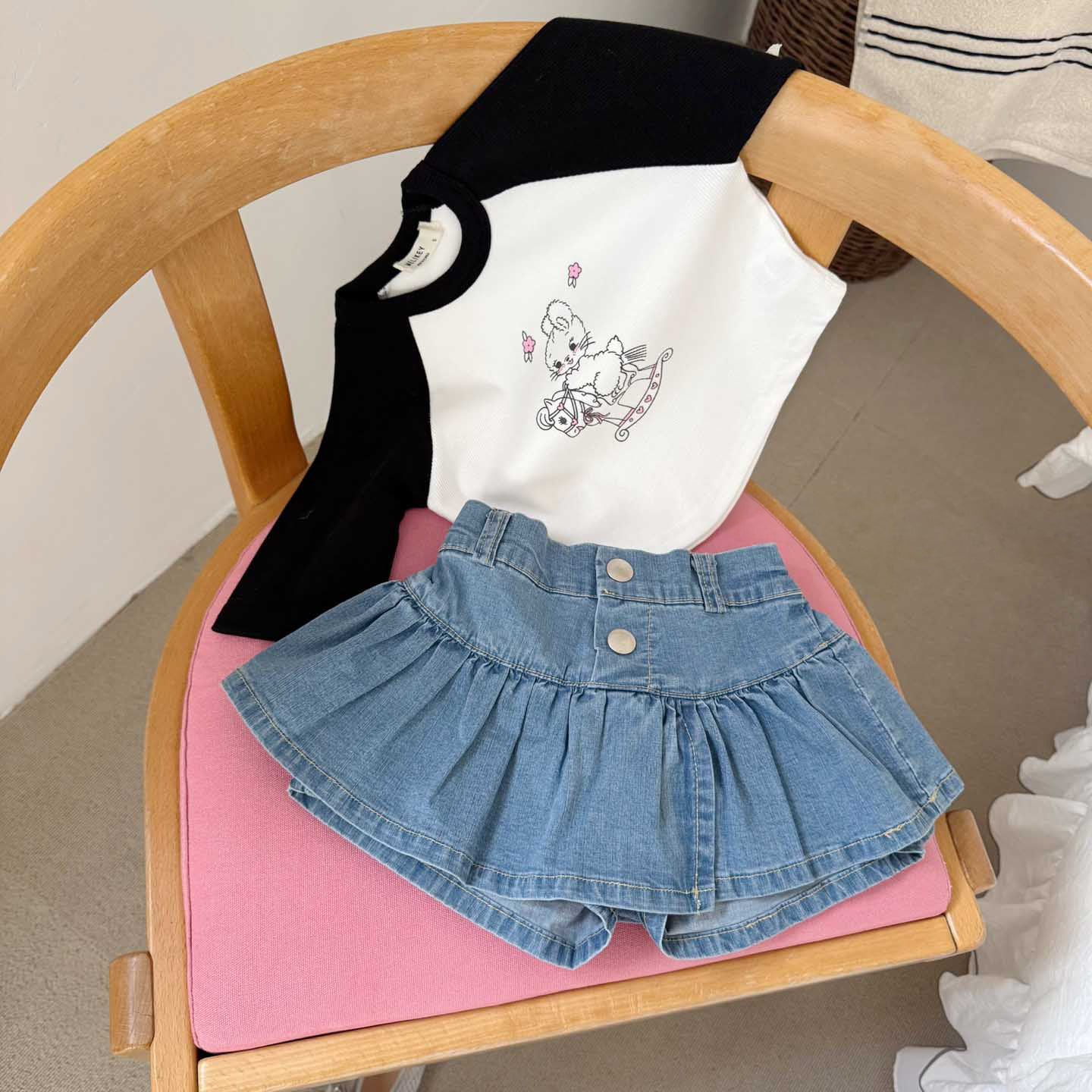 [PRE-ORDER] Rabbit raglan tee