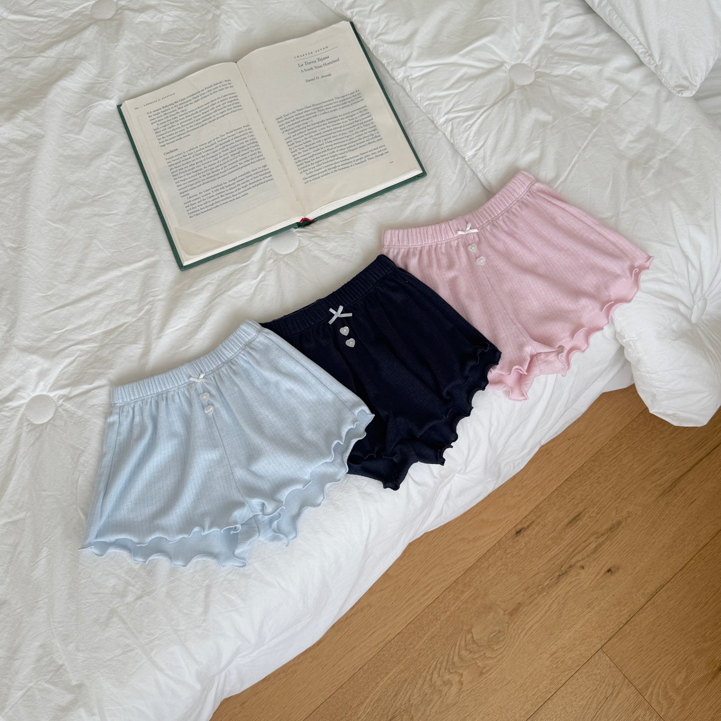 [PRE-ORDER] Mellow Eyelet Pants