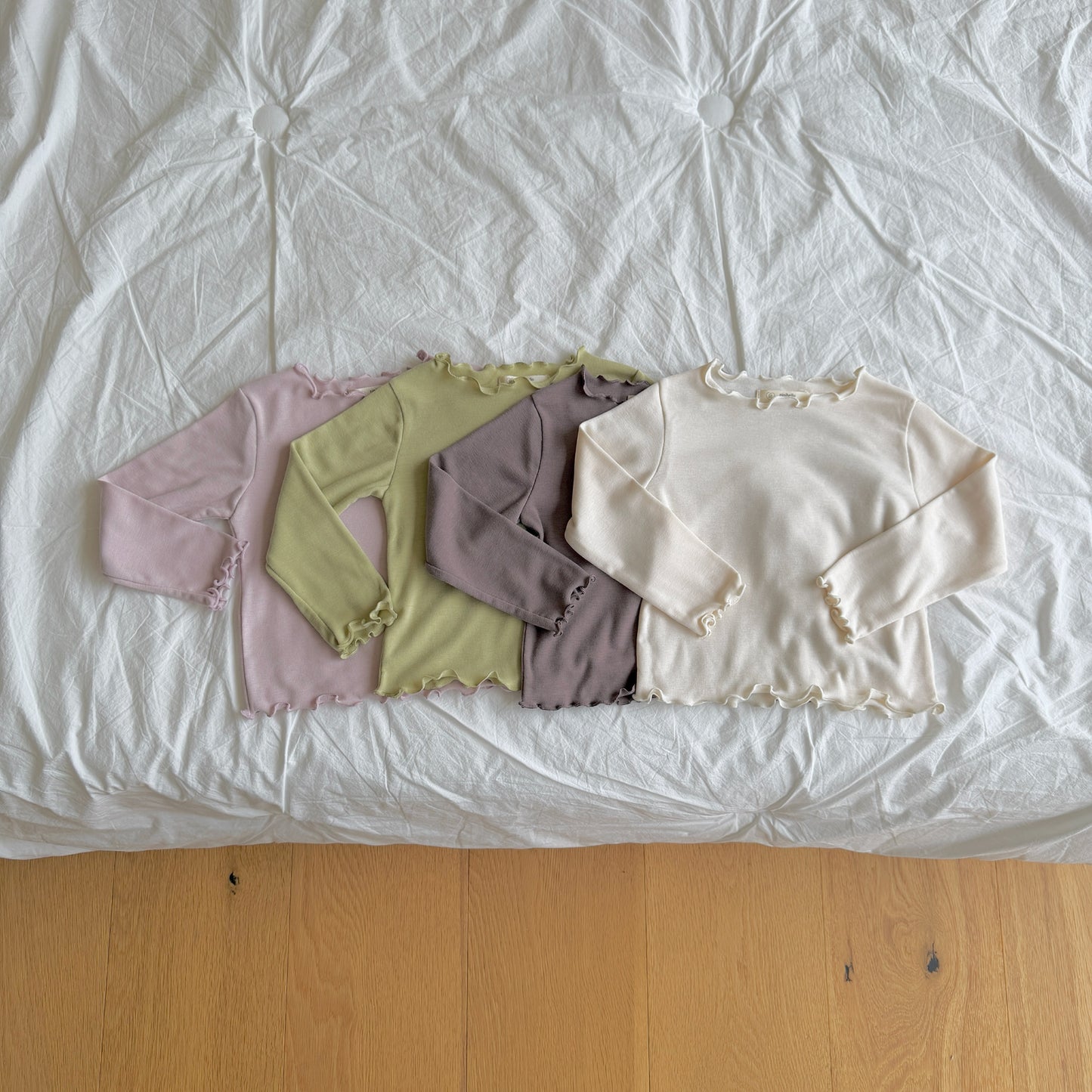 [PRE-ORDER] Soft Frayed Long Sleeve T-shirt