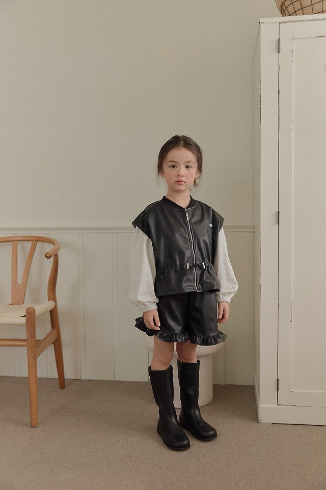 [PRE-ORDER] Leather Frill Shorts