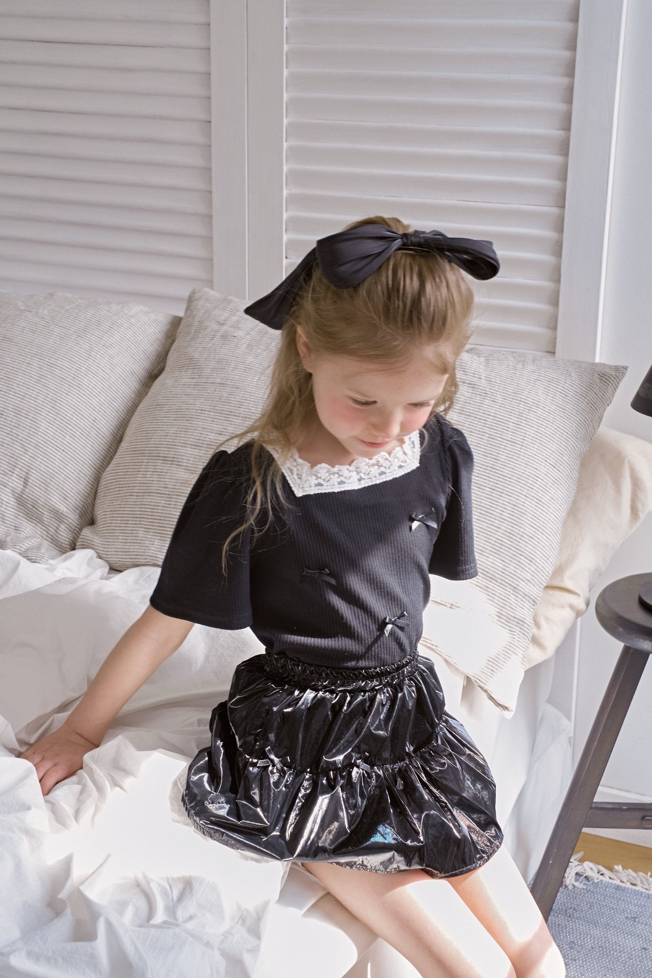 [PRE-ORDER] Lace & Ribbon square neck t-shirt