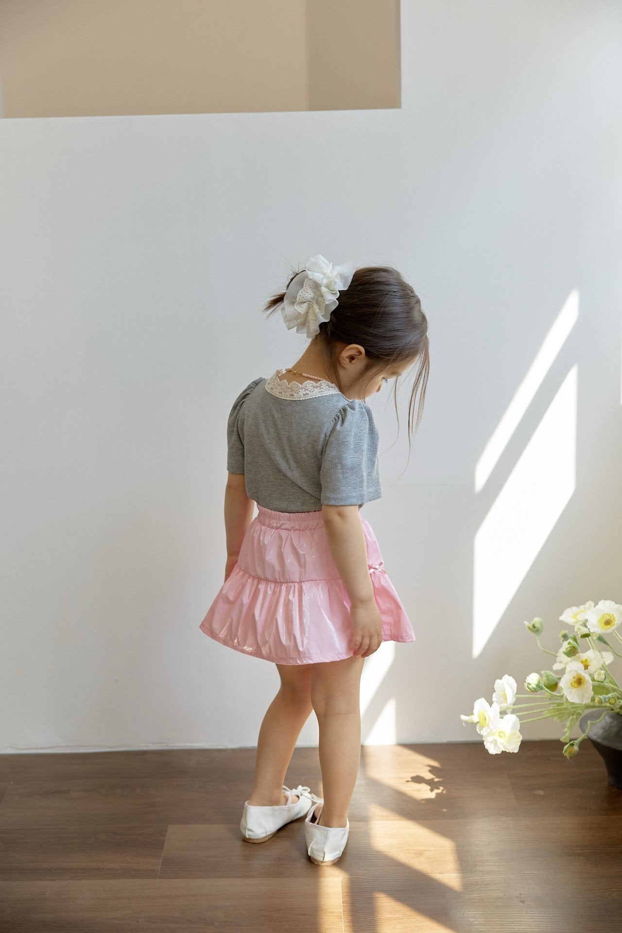 [PRE-ORDER] Lace & Ribbon square neck t-shirt
