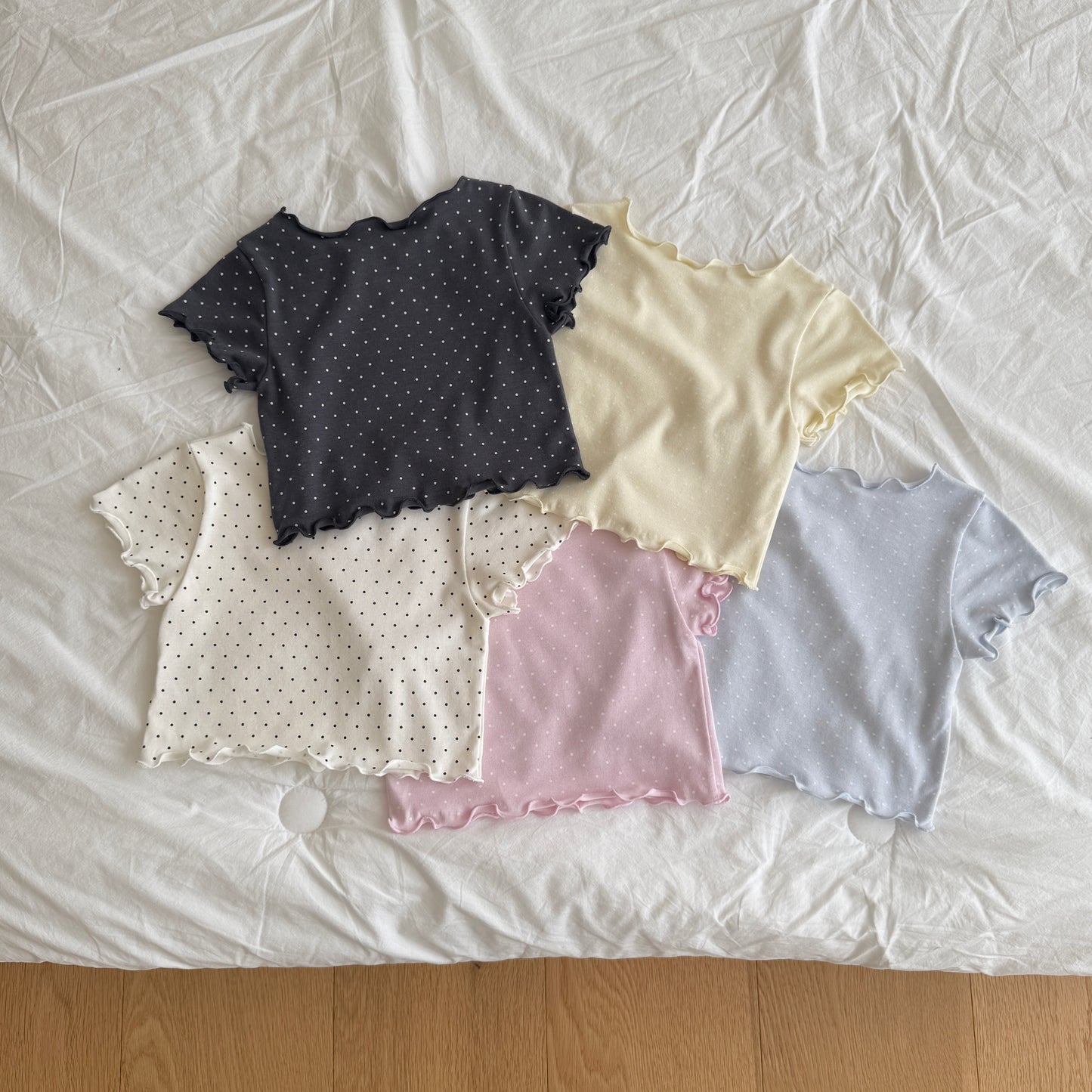 [PRE-ORDER] Dot Heart Punching Tee