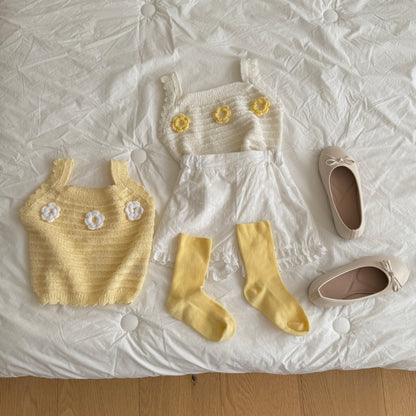 Yellow daisy knit top for girls