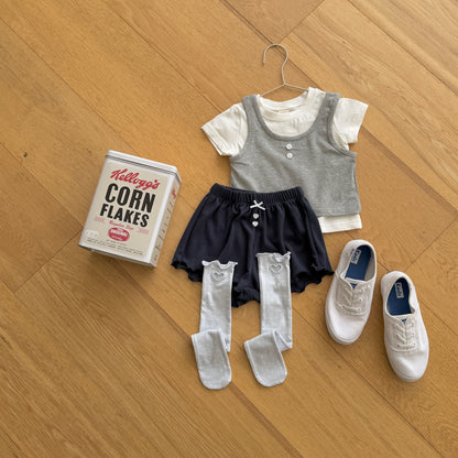 [PRE-ORDER] Dot Heart Punched Knee Socks