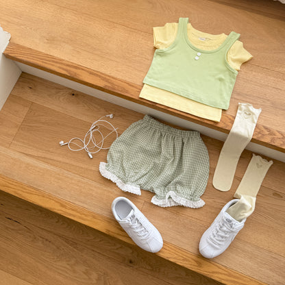 [PRE-ORDER] Dot Heart Punched Knee Socks