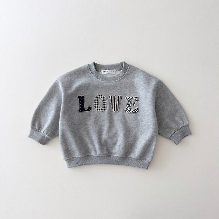 [PRE-ORDER] Love Patch Sweatshirt