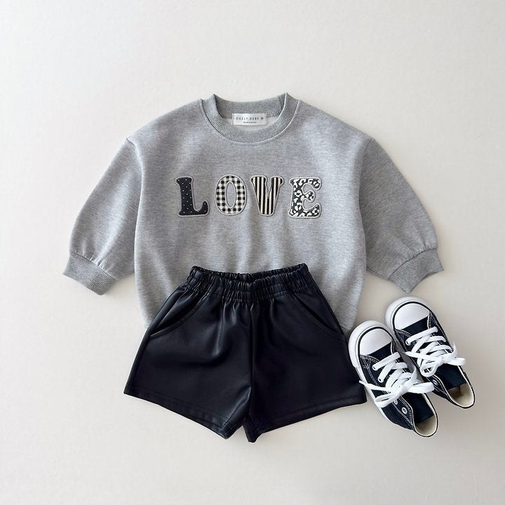 [PRE-ORDER] Love Patch Sweatshirt