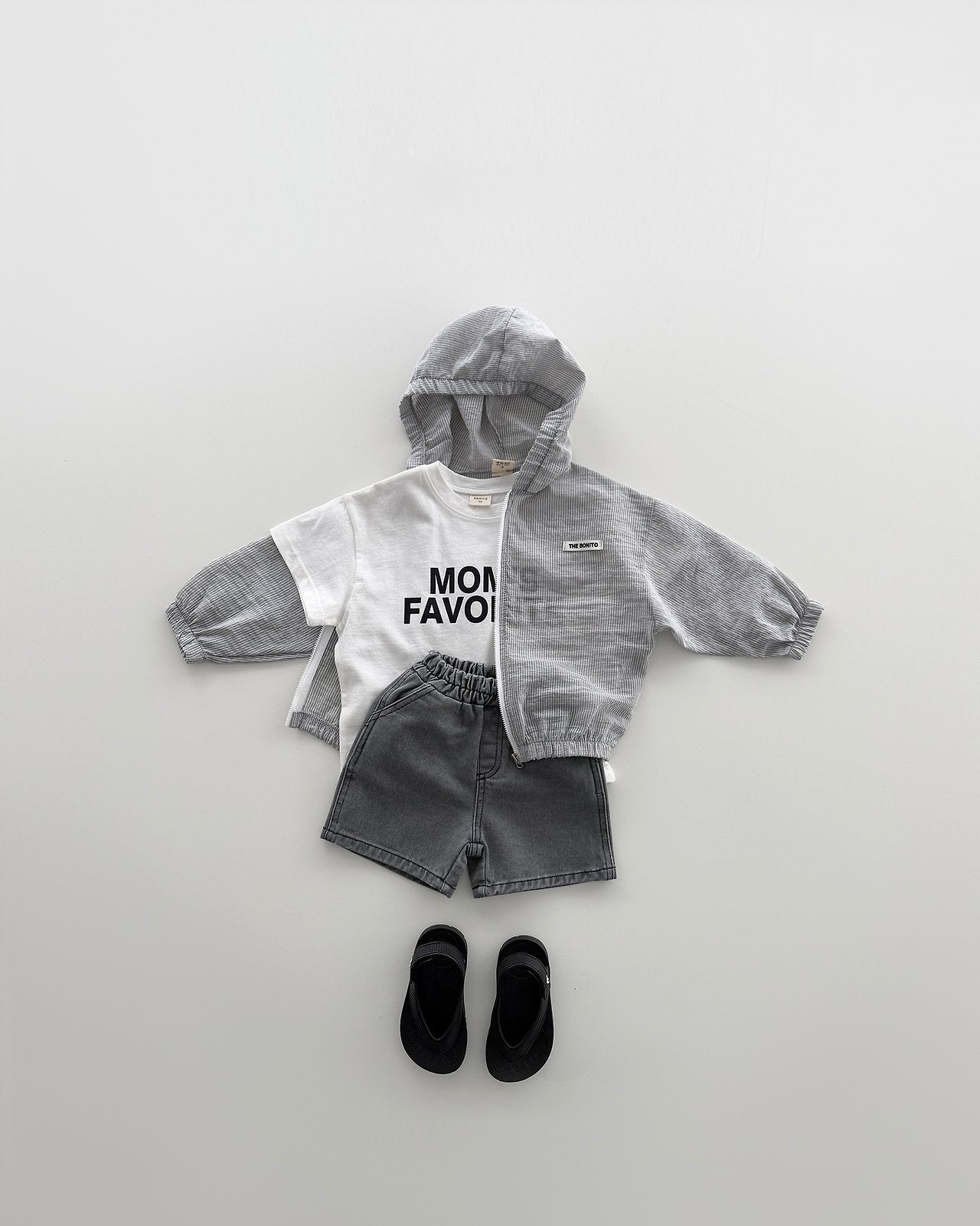 [PRE-ORDER] Mom's Favorite Tee