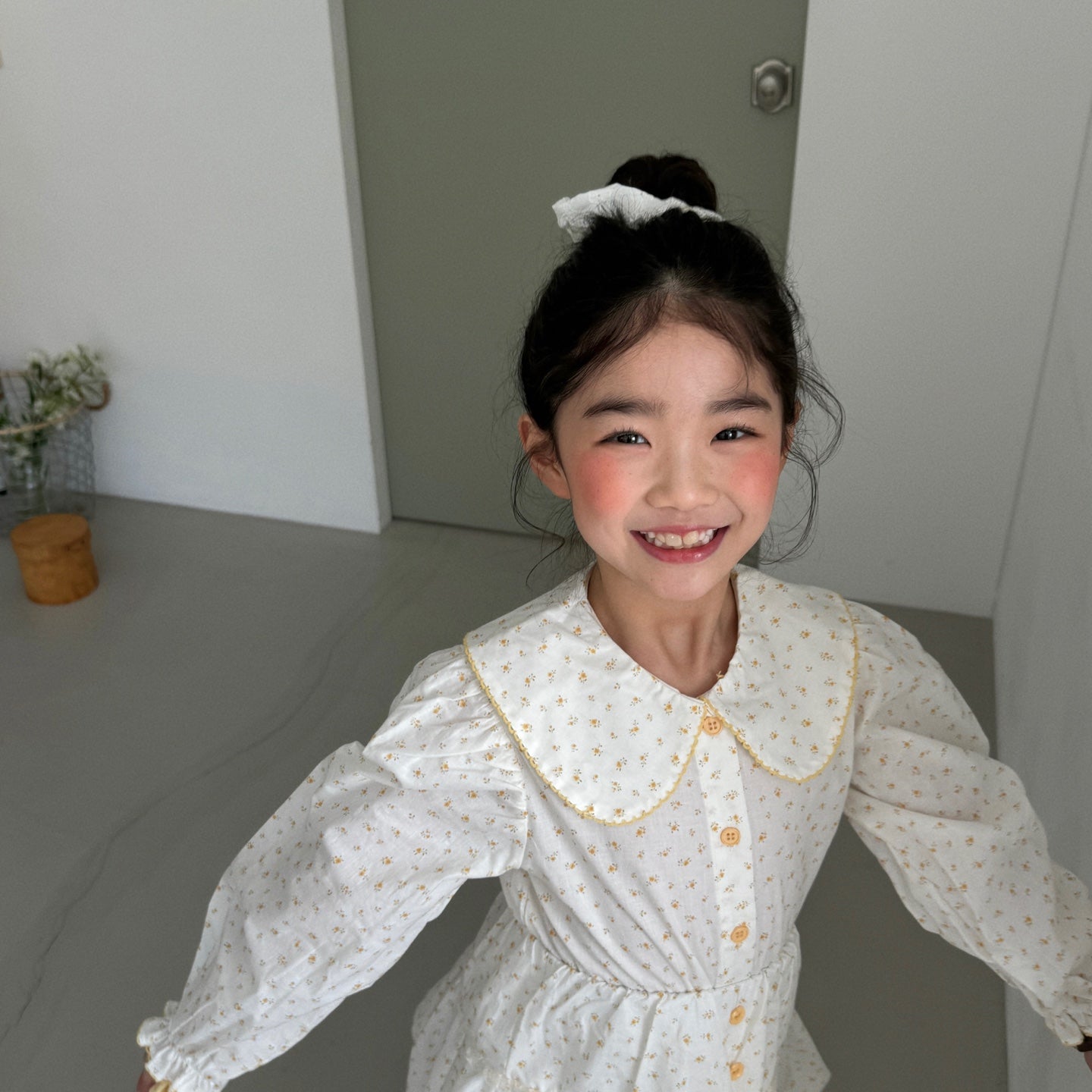 [PRE-ORDER] Spring collared blouse