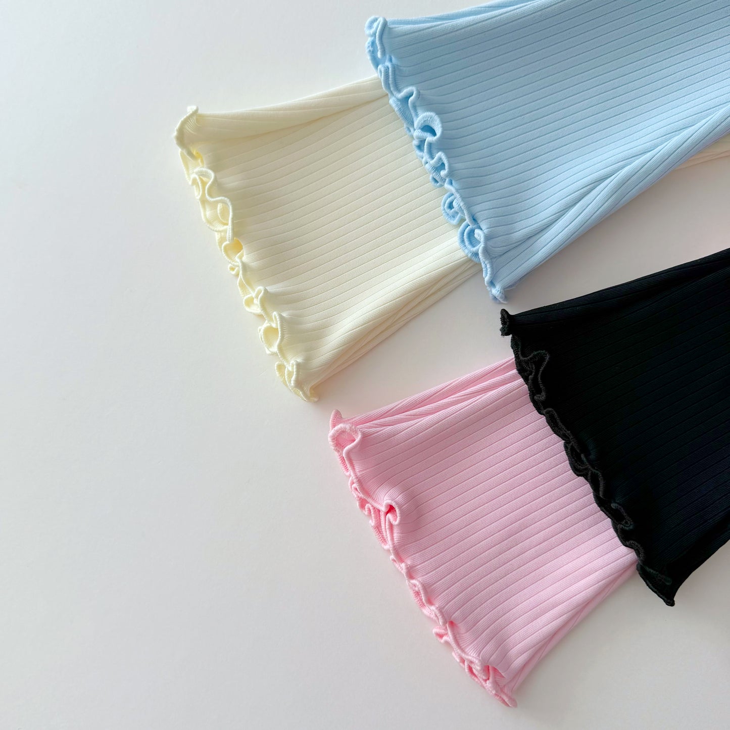 Cooling boot-cut leggings [yellow, pink]