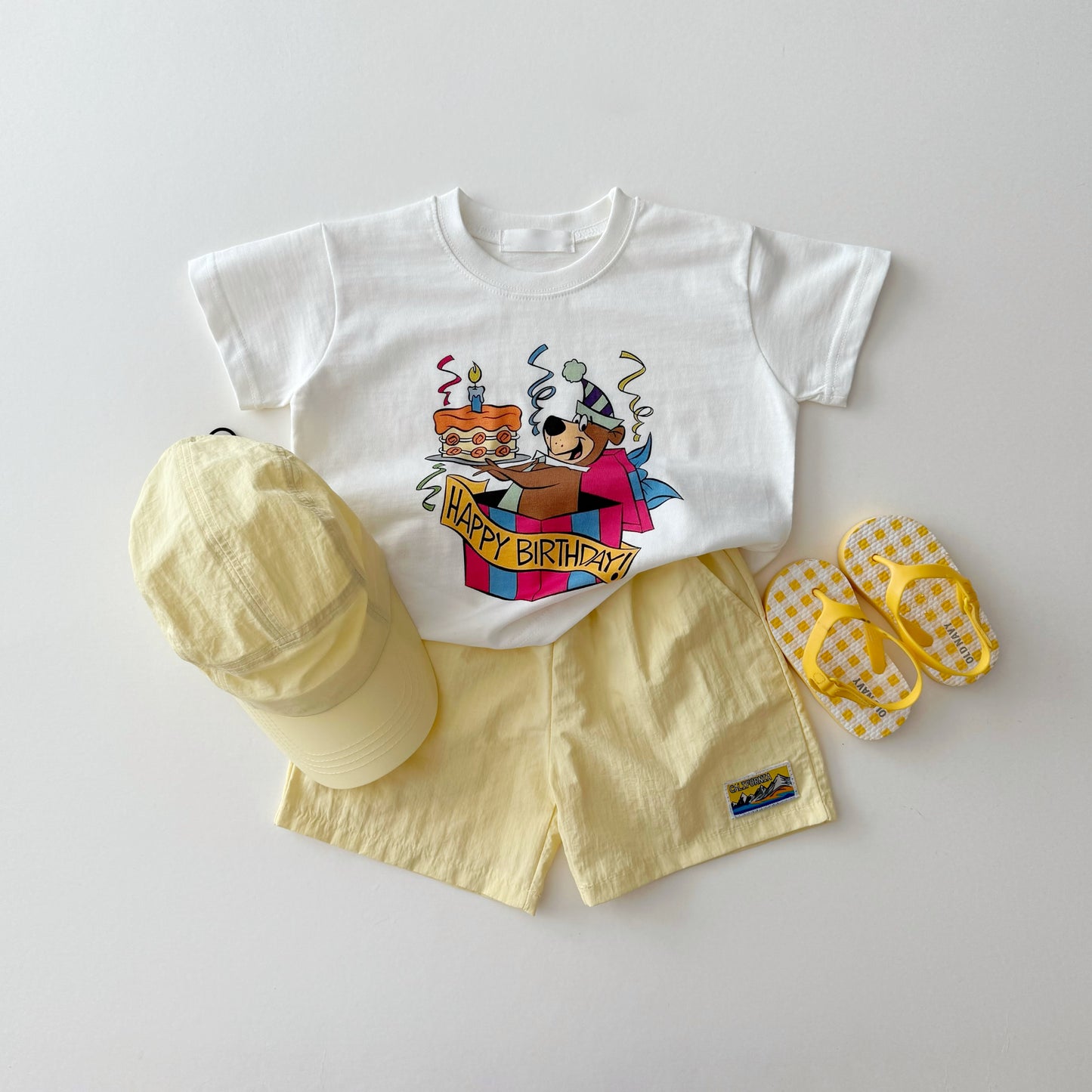 [PRE-ORDER] Yogi bear t-shirt