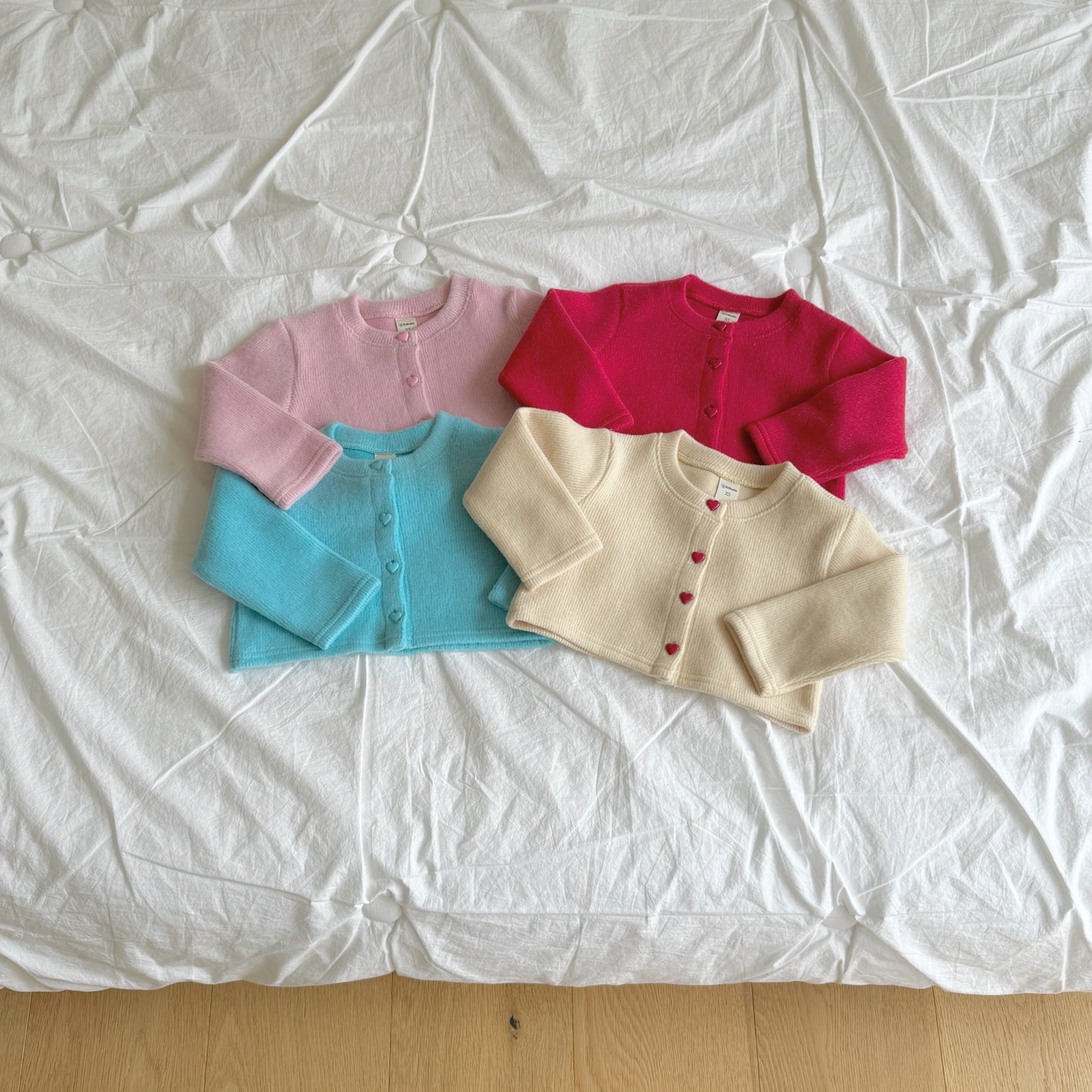 [PRE-ORDER] Candy Heart Cardigan