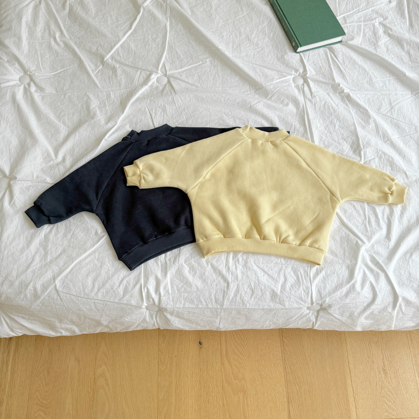 [PRE-ORDER] Snowman Raglan Sweatshirt