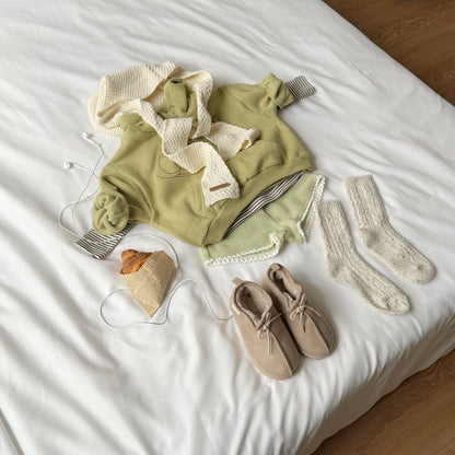 [PRE-ORDER] Handmade Knit Hoodie Muffler