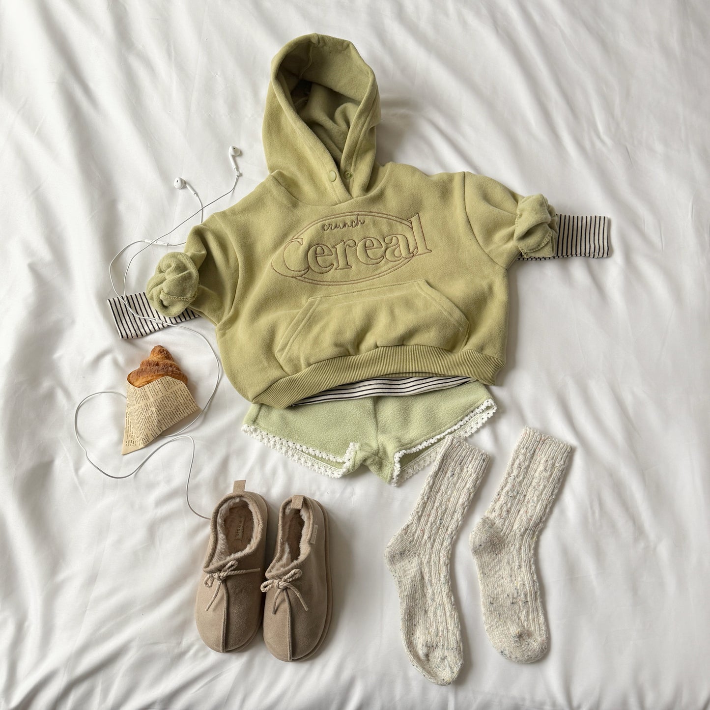 [PRE-ORDER] 1+1 Warm Turtle Tee