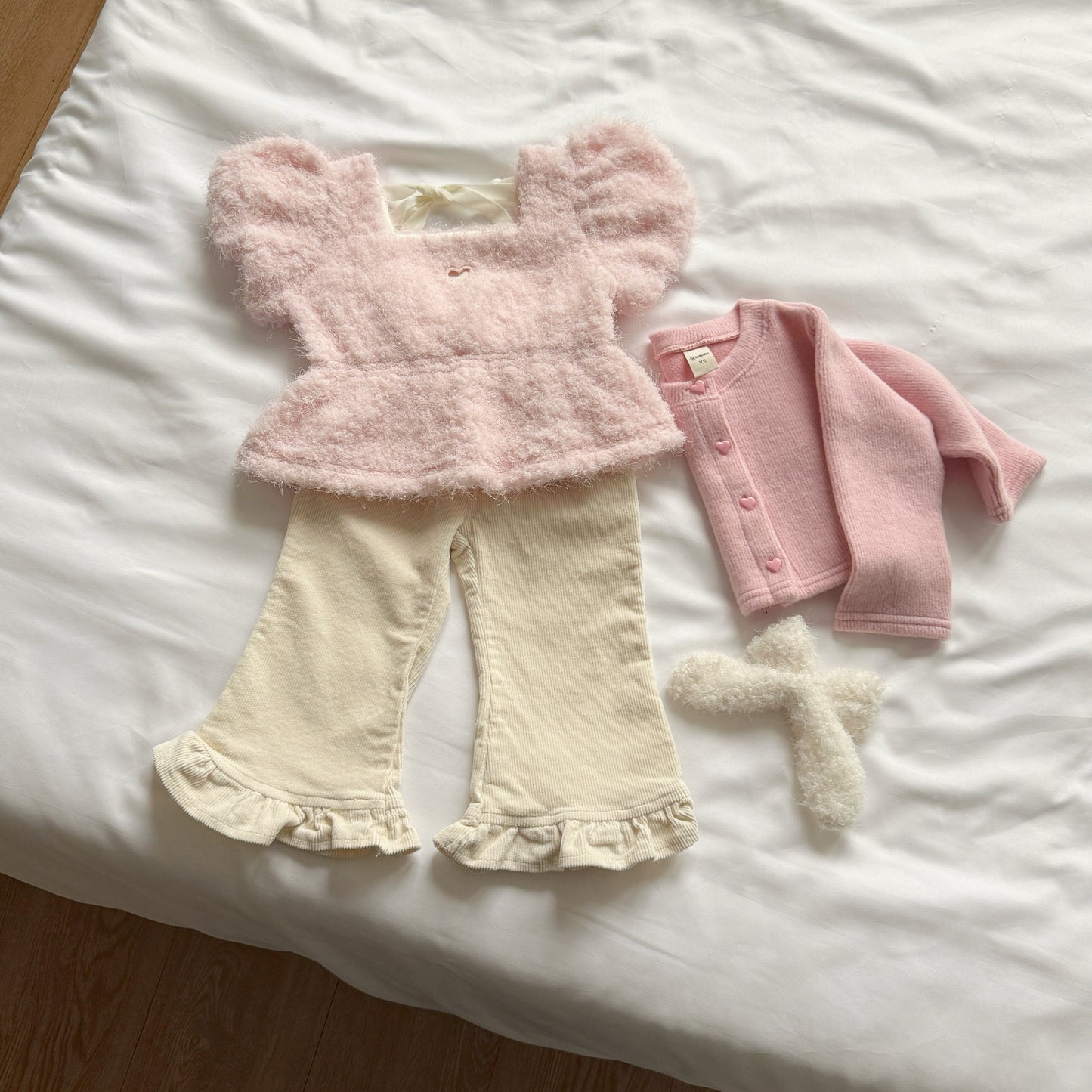 [PRE-ORDER] Candy Heart Cardigan